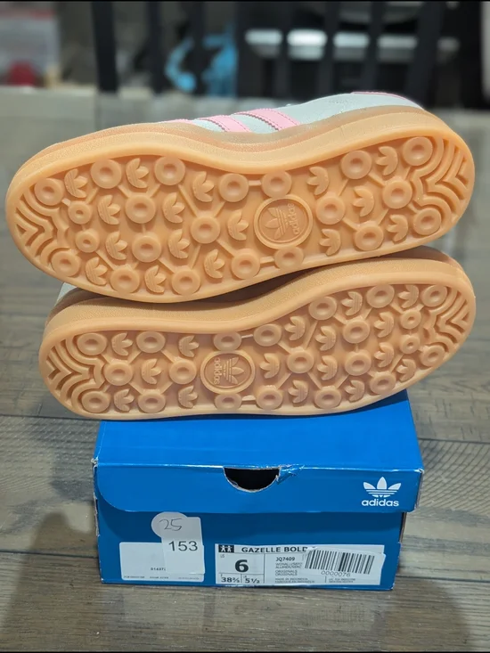 adidas Women’s Gazelle Bold Platform Sneaker - Cream & Pink - Picture 4 of 4